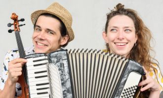 WALDING. 2 x 2 Freikarten für Musiktheaterstück „Auf der Suche nach der Zauberschnecke“.