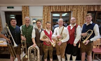 Schärding: 2 x 2 Karten Innviertlerisch gsunga und gpsuit am 24. Jänner im Kubinsaal