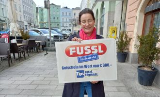 RIED. 1 x 100 Euro-Warengutschein der Fussl Modestraße im Rahmen der Glücksengerl-Aktion zu gewinnen