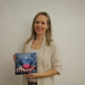 NEUMARKT. 3x das Buch „Kleine Herzen ganz groß“ von Julia Hübsch gewinnen.