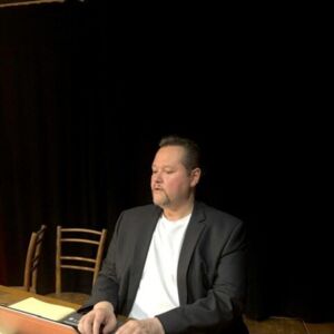 TRAGWEIN. 5x2 Karten für das Theater „Der zerbrochene Krug“ ab 6. November im Kulturtreff Bad gewinnen. 