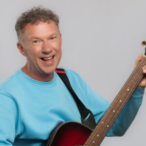 RECHBERG. Weihnachtskabarett „Christbaum zerkugeln“ mit Mario Sacher. 20. Dezember. 2x2 Karten 