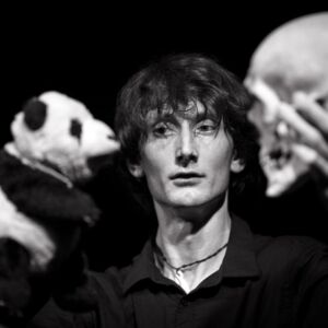ST. GEORGEN AN DER GUSEN. Puppentheater mit schwarzem Humor: Happy Bones. 23. Oktober, 19.30 Uhr, Bäckerhaus. 2x2 Karten