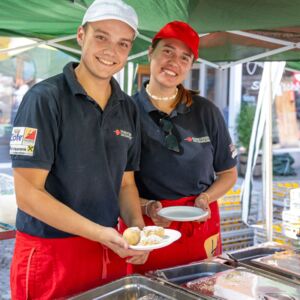 BAD LEONFELDEN. 10 Knödelteller beim Knödeltisch des MV Bad Leonfelden gewinnen