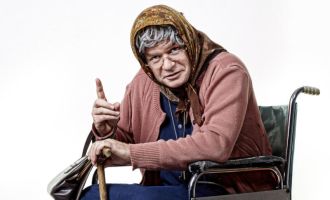 LEONDING, 5x2 Freikarten für Ermi-Oma, 25. Februar, Kürnberghalle