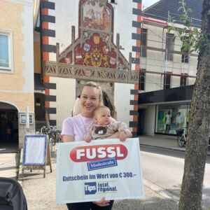 VÖCKLABRUCK. Gutschein der Fussl-Modestraße im Wert von 100 Euro