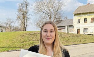 VÖCKLABRUCK. 100 Euro Gutschein der Fussl-Modestraße