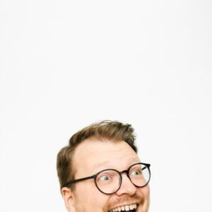 BRAUNAU. 3x2 Tickets für Maxi Gstettenbauers Programm „Stabil“, 24. Oktober