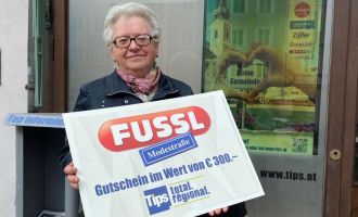 BRAUNAU. 1x100-Euro-Gutschein von der Fussl Modestraße