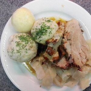 Regionale Zutaten und ganz viel Herzblut: Pelmbergstüberl-Wirt Roland Döberl feiert 25-jähriges Jubiläum