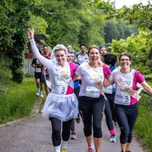 GMUNDEN. 2 Teamstartplätze für den business2run SEP in Gmunden am Donnerstag, dem 7. Mai um 19.20 Uhr im Salzkammergut Einkaufspark Gmunden.
