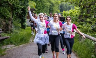 GMUNDEN. 2 Teamstartplätze für den business2run SEP in Gmunden am Donnerstag, dem 7. Mai um 19.20 Uhr im Salzkammergut Einkaufspark Gmunden.