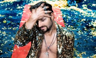 GMUNDEN. 3x2 Karten für Philipp Hochmair am Donnerstag, 30. Juli , um 20.30 Uhr im Toscanapark Gmunden.