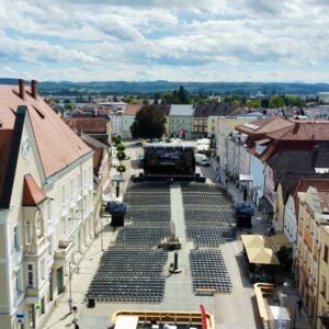 EFERDING, 2x2 Karten, Queen-Sommer-Open-Air, 29. August