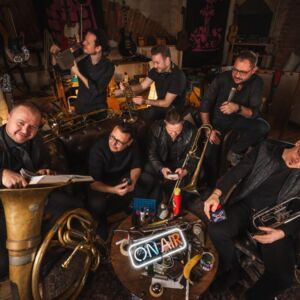 KRONSTORF. 2x2 Freikarten, da Blechhauf'n, 6. September, Josef-Heiml-Halle