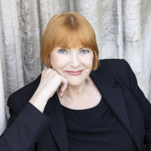 KRONSTORF. 3x2 Freikarten für Lesung mit Chris Lohner, 24. Oktober um 19.30 Uhr, Josef-Heiml-Halle