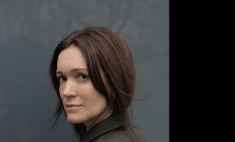 MOLLN. 2x1 Roman "Strahlen" von Verena Stauffer