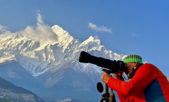 SCHLIERBACH. 1 x 2 Freikarten für "Mystische Königreiche im Himalaya", 28. Oktober, 19.30 Uhr, Landwirtschaftsschule Schlierbach