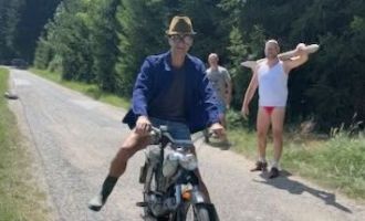 BAD LEONFELDEN. 3x2 Kinotickets für "Kuahstadt-Dilemma" am 3. Juni im Kinotreff Leone