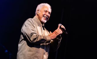 LINZ. 1x2 VIP-Tickets für Tom Jones am 18.7. bei Klassik am Dom