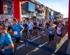 VÖCKLABRUCK. 2 x Startplätze für ein Dreierteam beim business2run Firmenlauf in der VARENA