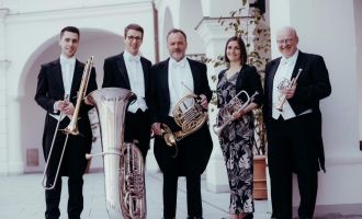 WALDHAUSEN. 2x2 Freikarten für das Harmonic Brass Konzert in der Musikschule