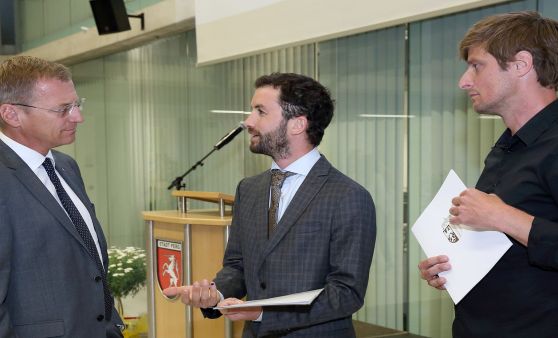 Verleihung des Bühnenkunstpreises und des Anerkennungspreises für Bühnenkunst durch Landeshauptmann Thomas Stelzer