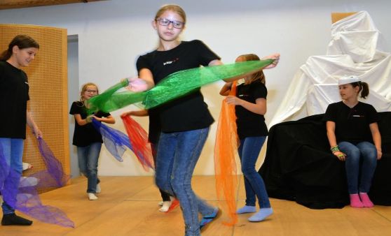 Perger Theater-Kids auf den Spuren der alten Griechen