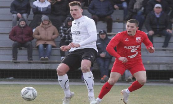 Bezirksliga Ost-Frühjahrsauftakt: Mitterkirchener Heimniederlage gegen Tabellenführer ASKÖ Oedt 1b