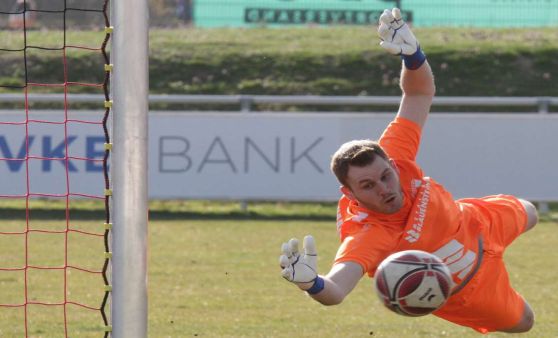 Landesliga Ost: Viele Tore, aber kein Sieger im Nachzügler-Duell zwischen St.Magdalena und Naarn