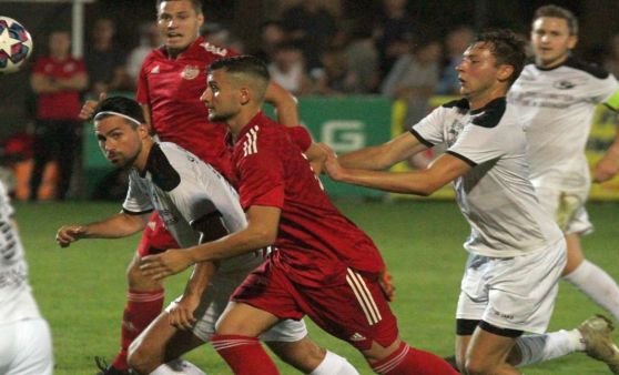 Bezirksliga Ost: Kein Sieger bei Union Ried/Riedmark gegen den SV Garsten