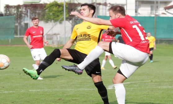 Saxen bleibt dank Heimsieg gegen Steyregg Leader Lasberg dicht auf den Fersen