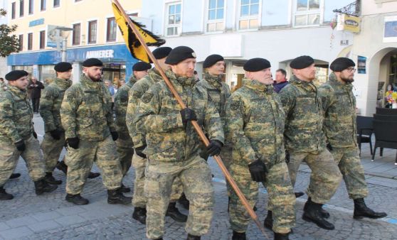 Verabschiedung von Soldaten des Auslandseinsatzes AUTCON38/EUFOR, Hauptplatz Ried, 17.3.2023