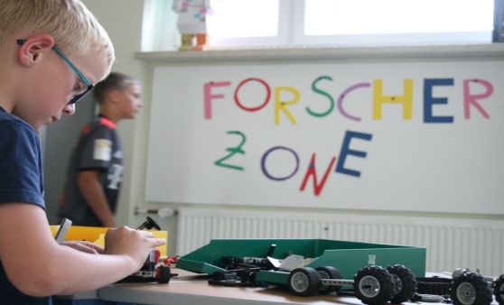 Fest des Staunens zum 75-jährigen Jubiläum der NMS Lembach