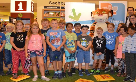 Bücherdetektive wurden mit Lesung und Hausführung bei Thalia belohnt