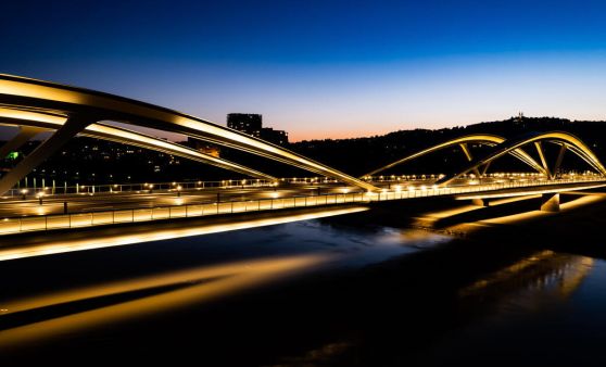 Linzer Eisenbahnbrücke ist fertig