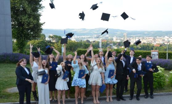 Abschluss- und Maturafotos aus Linz