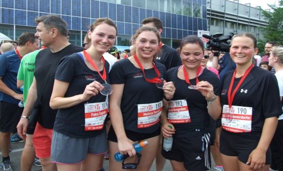 Welser Businessrun 2017: Die FH Wels war mit 72 Teilnehmern mit dabei