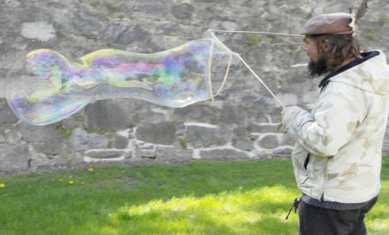 "Mit Seifenblasen die Lebensfreude zurück bringen"