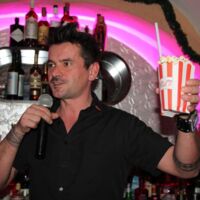 Stefan Haneder präsentiert sein Buch Cocktails unlimited