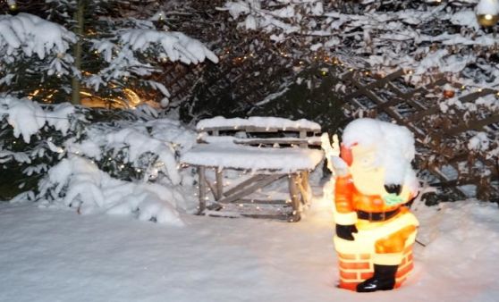 Eigenen, kleinen Adventmarkt für Enkerl gestaltet