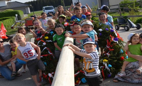 Die Maibäume stehen!