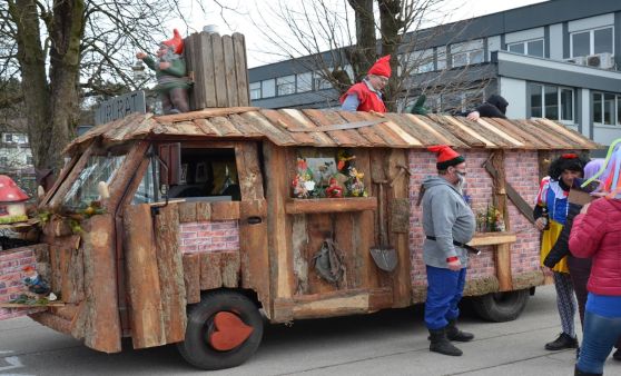 Faschingsumzug in Hausmening