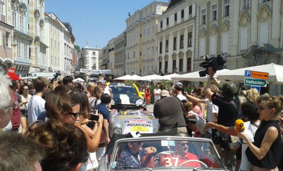 Hollywood-Star Patrick Dempsey auf dem Steyrer Stadtplatz