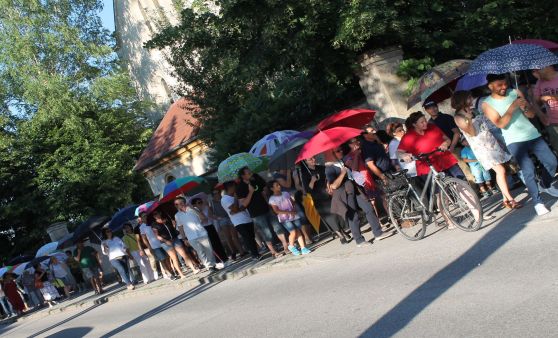 Spaziergang gegen Abschiebung in unsichere Länder
