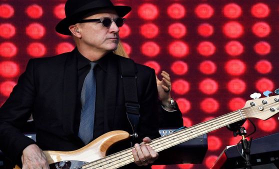 Elton John Live auf Burg Clam