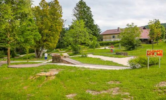 Sparverein Retti spielt Minigolf