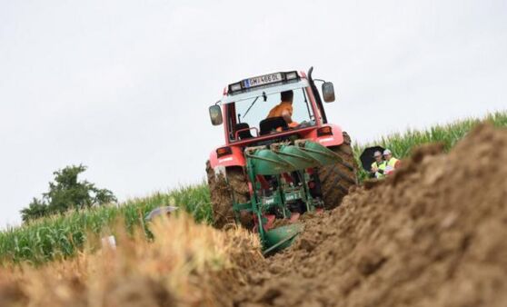 Bezirkspflügen in Kirchham