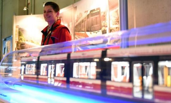 Premieren-Fahrt der StadtRegioTram