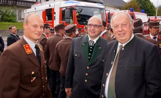 Feuerwehrhaus-Übergabe in Gschwandt
